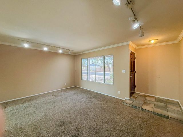 2812 S Cottonwood Drive, Tempe, AZ 85282