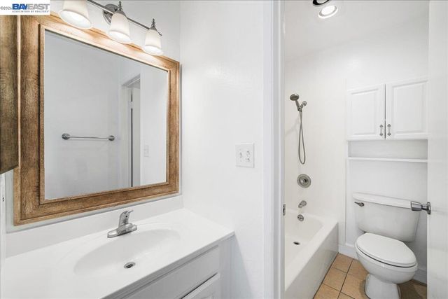 260 Industrial Pkwy 32, Hayward, CA 94544