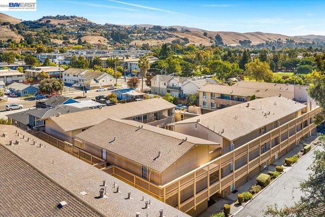 260 Industrial Pkwy 32, Hayward, CA 94544