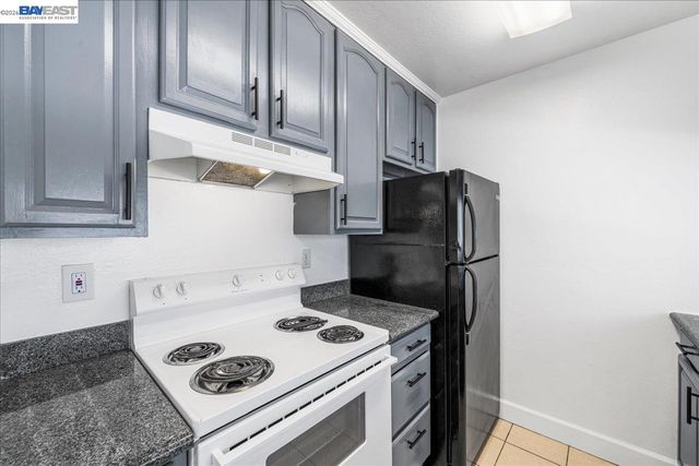 260 Industrial Pkwy 32, Hayward, CA 94544