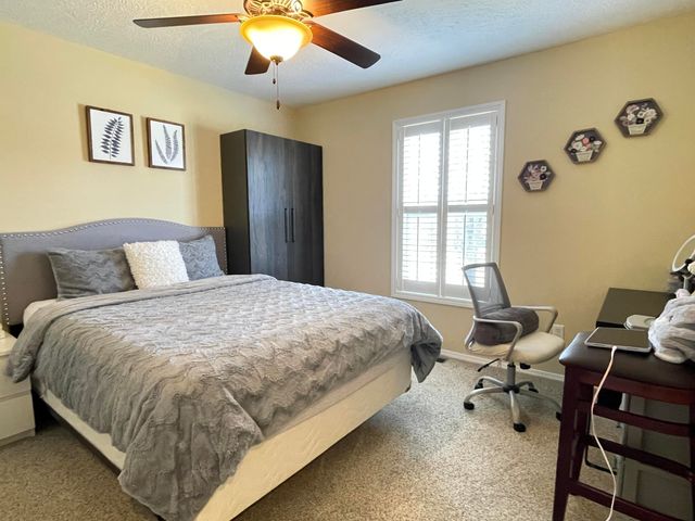 3207 W Aussie Court, Springfield, MO 65810