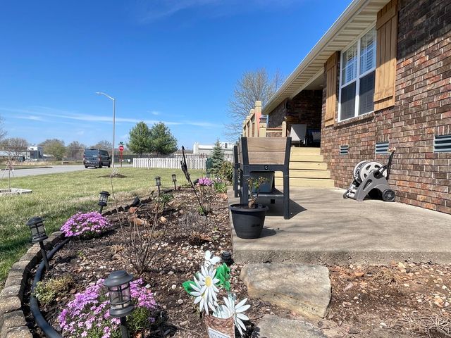 3207 W Aussie Court, Springfield, MO 65810