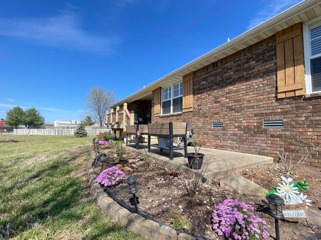 3207 W Aussie Court, Springfield, MO 65810