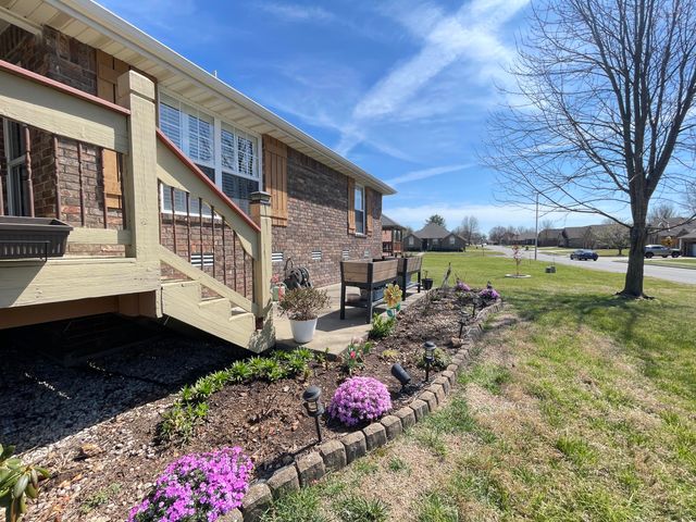 3207 W Aussie Court, Springfield, MO 65810