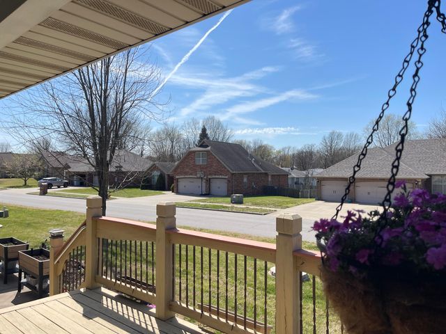 3207 W Aussie Court, Springfield, MO 65810