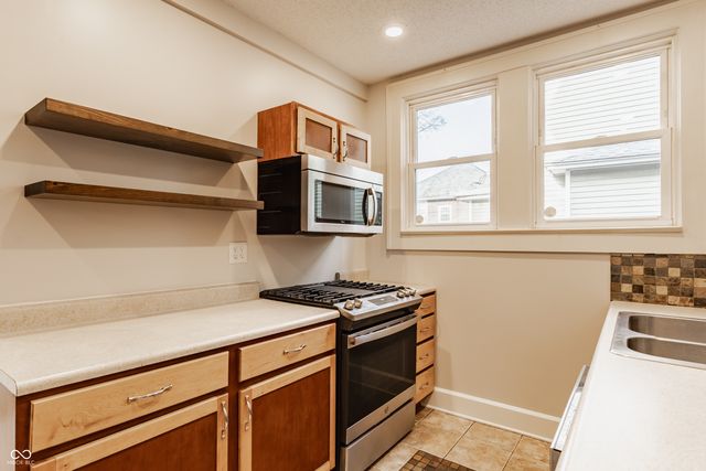 325 E 37th Street, Indianapolis, IN 46205