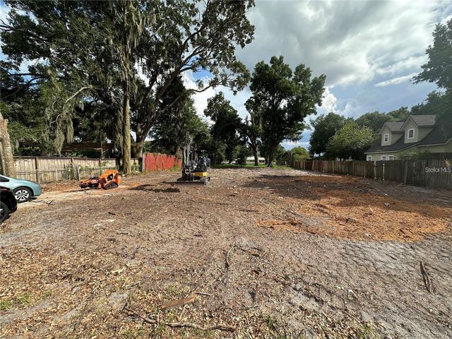 307 E ORLANDO AVENUE, Ocoee, FL 34761