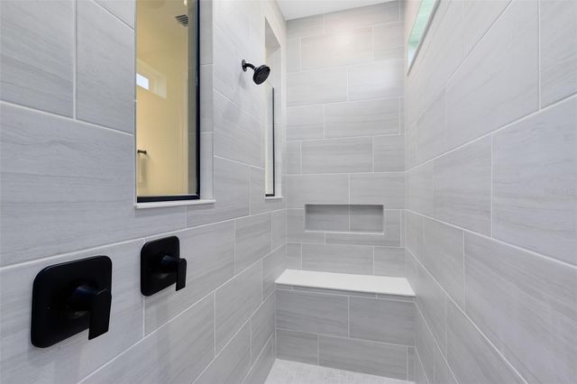 4033 WINDING MEADOWS STREET, Apopka, FL 32712