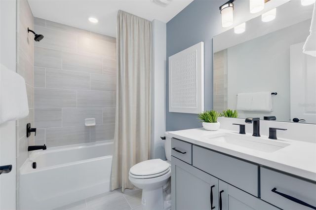 4033 WINDING MEADOWS STREET, Apopka, FL 32712