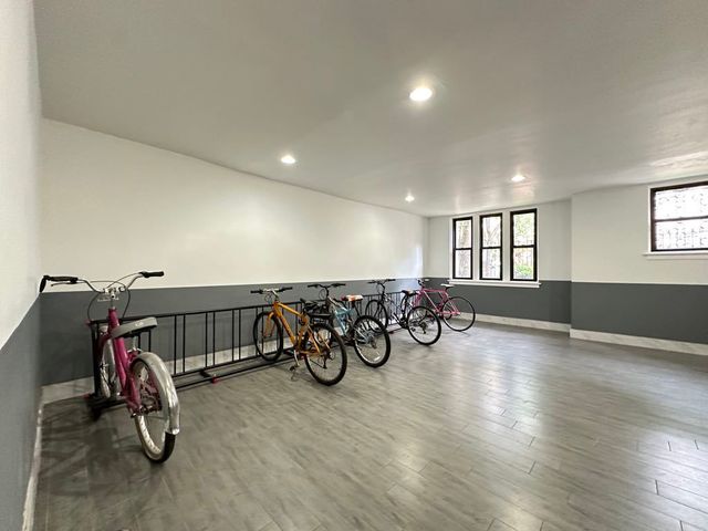 5710 N WINTHROP Avenue 107, Chicago, IL 60660