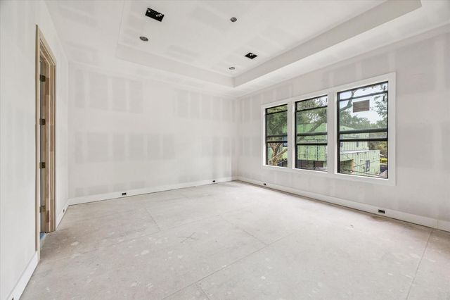 2019 Saxon Drive, Houston, TX 77018