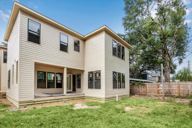 2019 Saxon Drive, Houston, TX 77018