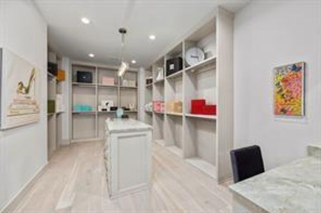 2019 Saxon Drive, Houston, TX 77018