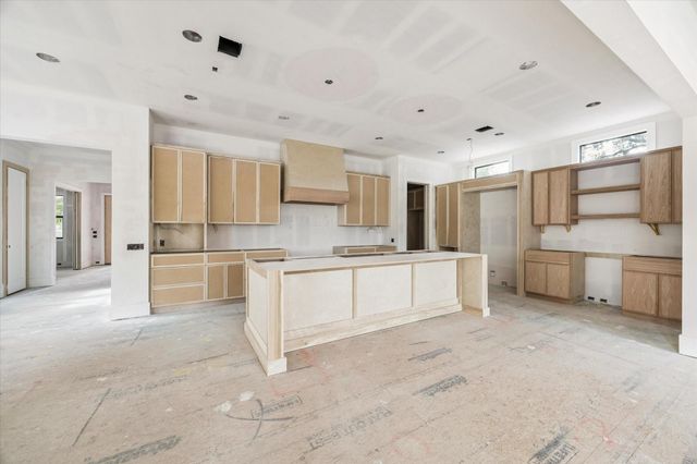 2019 Saxon Drive, Houston, TX 77018