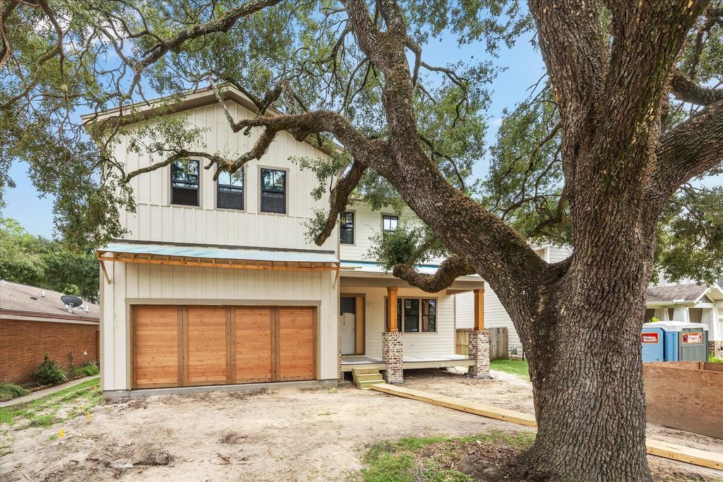 2019 Saxon Drive, Houston, TX 77018