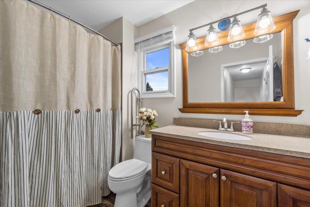 7005 63rd AVENUE, Kenosha, WI 53142