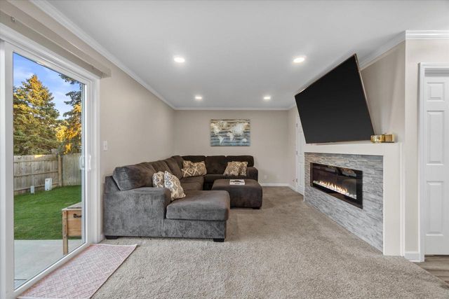 7005 63rd AVENUE, Kenosha, WI 53142