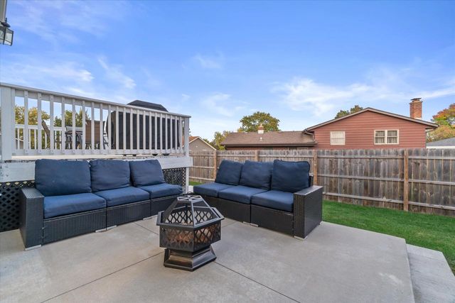 7005 63rd AVENUE, Kenosha, WI 53142