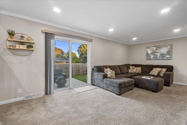 7005 63rd AVENUE, Kenosha, WI 53142