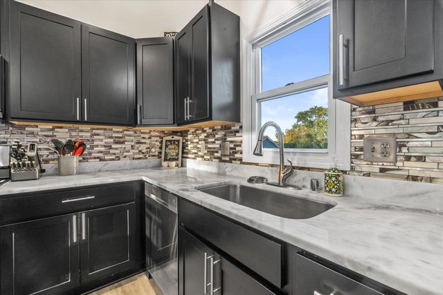 7005 63rd AVENUE, Kenosha, WI 53142