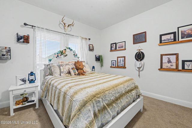 6682 Sugarcane Circle, Ocean Springs, MS 39564