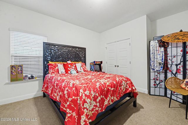 6682 Sugarcane Circle, Ocean Springs, MS 39564