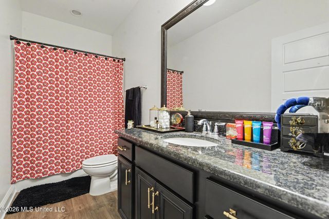 6682 Sugarcane Circle, Ocean Springs, MS 39564