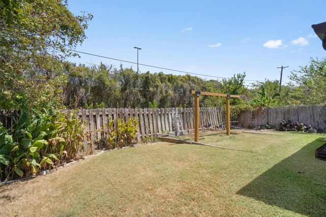 4202 Kings Canyon DR, Taylor, TX 76574