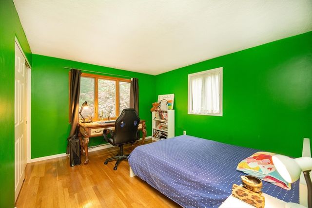 6 Tufts 6, Lexington, MA 02421