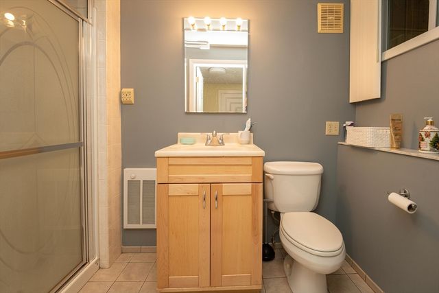 6 Tufts 6, Lexington, MA 02421