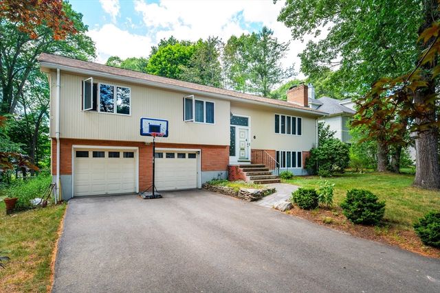6 Tufts 6, Lexington, MA 02421