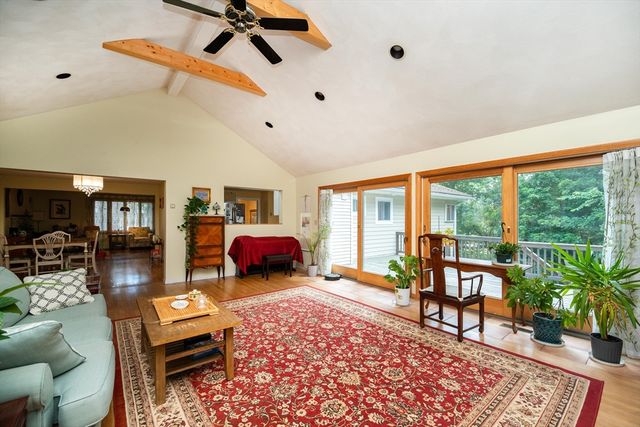 6 Tufts 6, Lexington, MA 02421