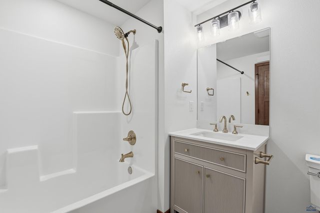 109 3RD ST, Lead, SD 57754