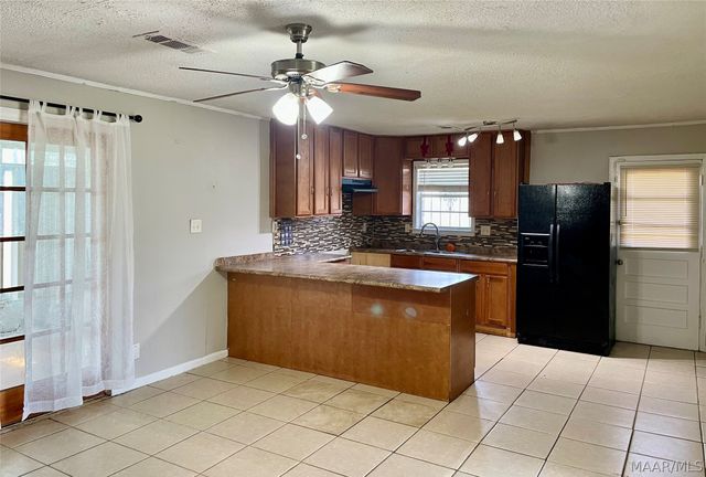 2733 NORWICH Drive, Montgomery, AL 36116