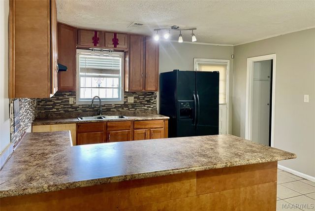 2733 NORWICH Drive, Montgomery, AL 36116