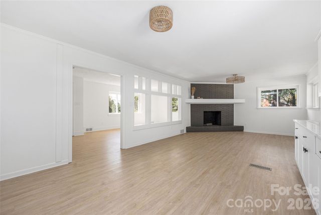 9424 Pembroke Road, Huntersville, NC 28078