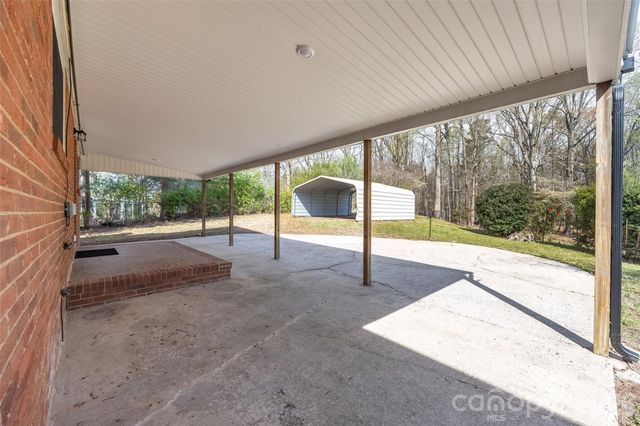 9424 Pembroke Road, Huntersville, NC 28078