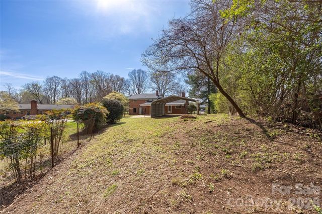 9424 Pembroke Road, Huntersville, NC 28078