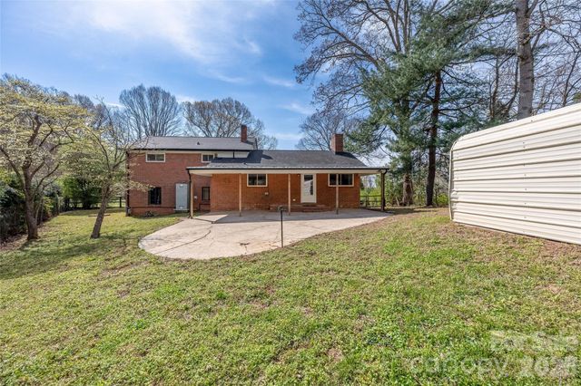 9424 Pembroke Road, Huntersville, NC 28078