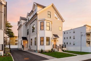 21 South Waverly 21, Boston, MA 02135