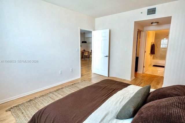 2000 N Bayshore Dr 1003, Miami, FL 33137