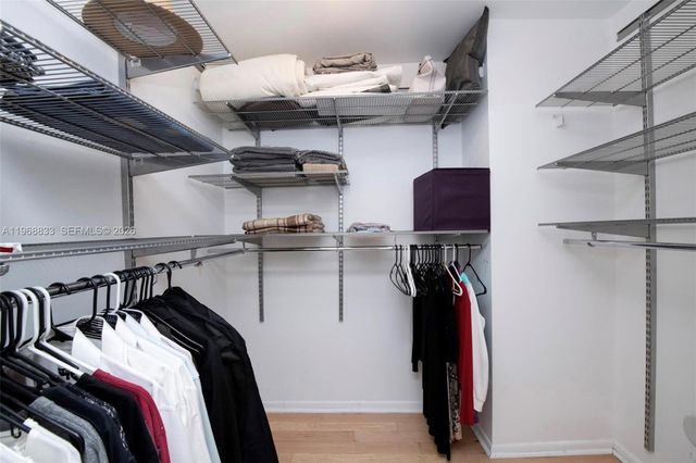 2000 N Bayshore Dr 1003, Miami, FL 33137