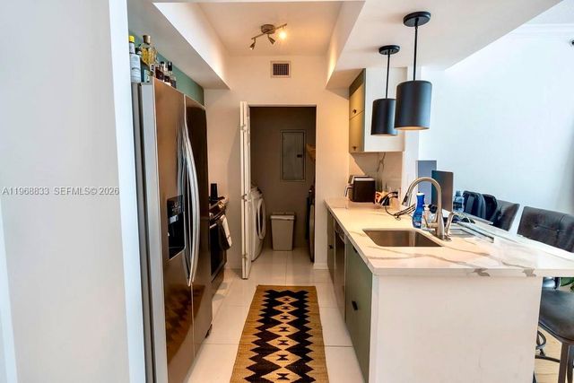 2000 N Bayshore Dr 1003, Miami, FL 33137