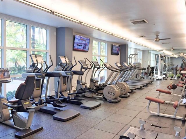 2000 N Bayshore Dr 1003, Miami, FL 33137