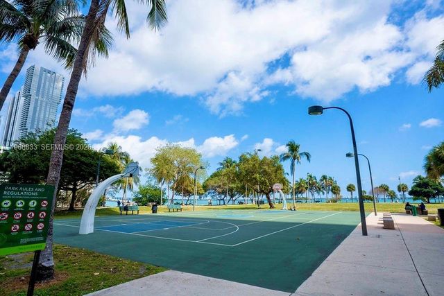 2000 N Bayshore Dr 1003, Miami, FL 33137