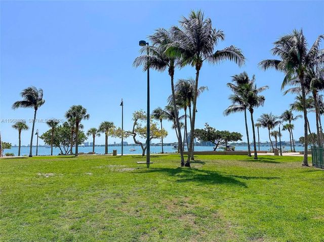 2000 N Bayshore Dr 1003, Miami, FL 33137