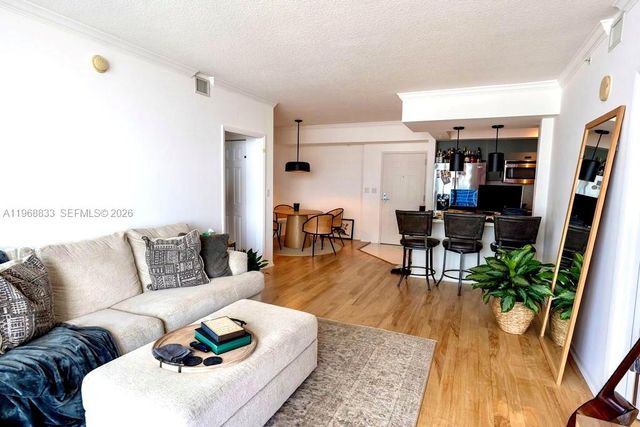 2000 N Bayshore Dr 1003, Miami, FL 33137