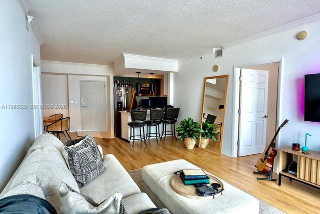 2000 N Bayshore Dr 1003, Miami, FL 33137