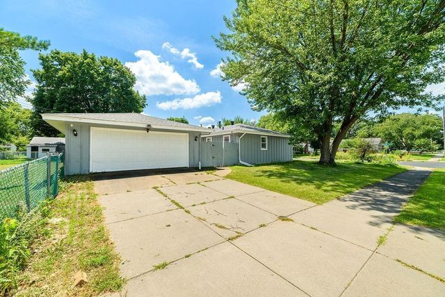 12611 Kipling Avenue S, Savage, MN 55378