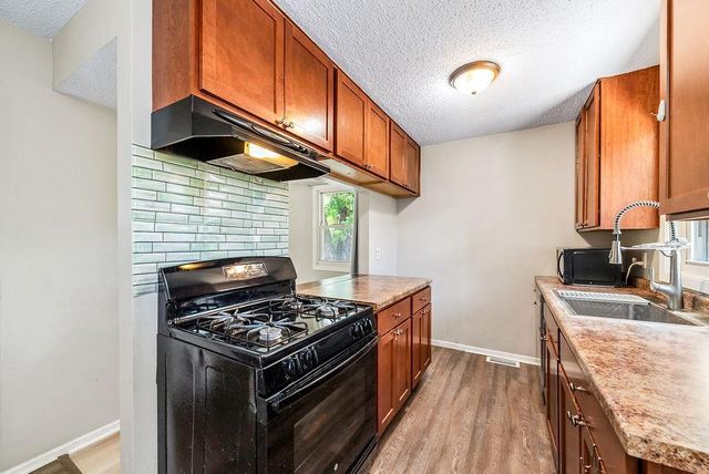 12611 Kipling Avenue S, Savage, MN 55378